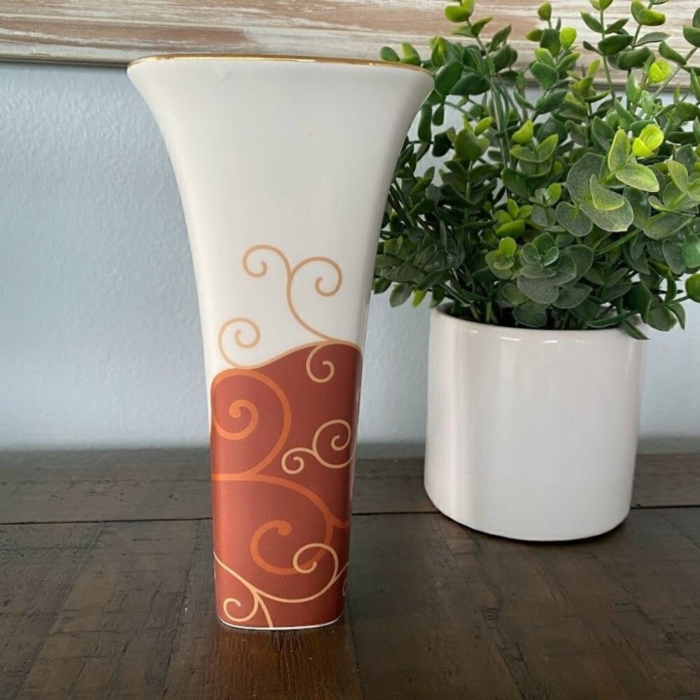 Wedgwood Marrakech Bone China Vase Gold & Copper